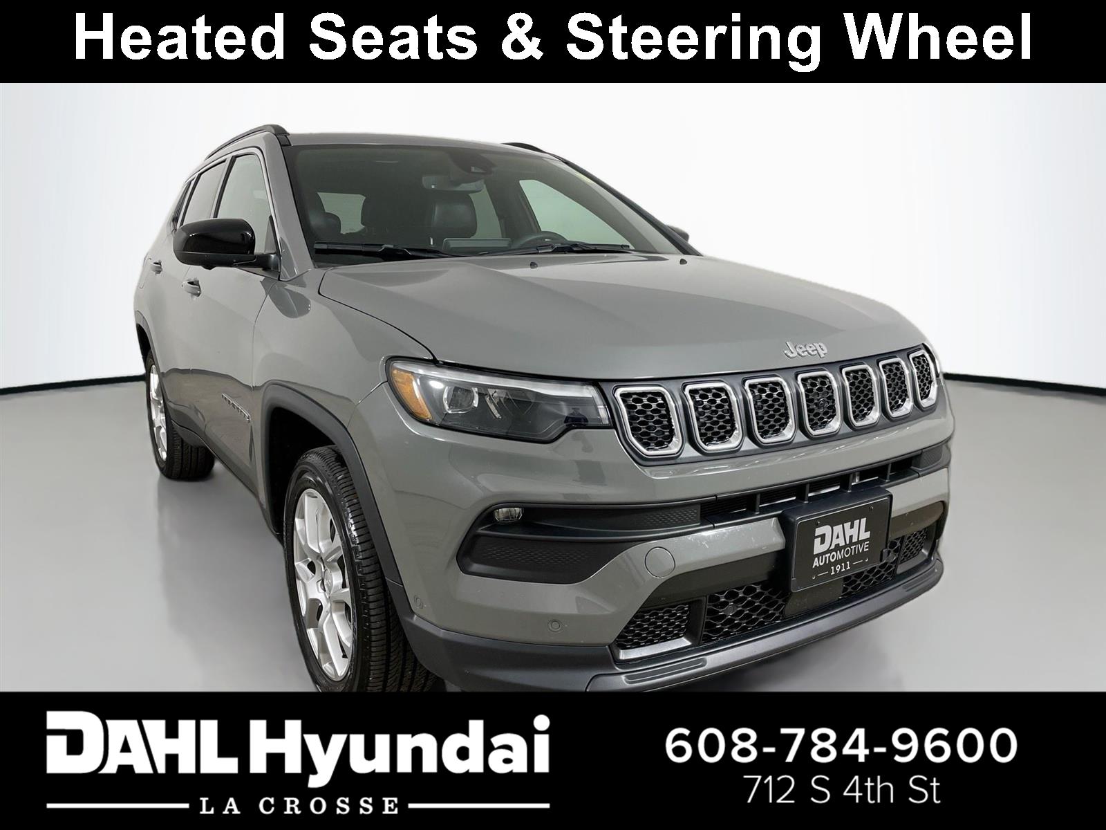  2023 Jeep Compass Latitude Lux 4WD   
