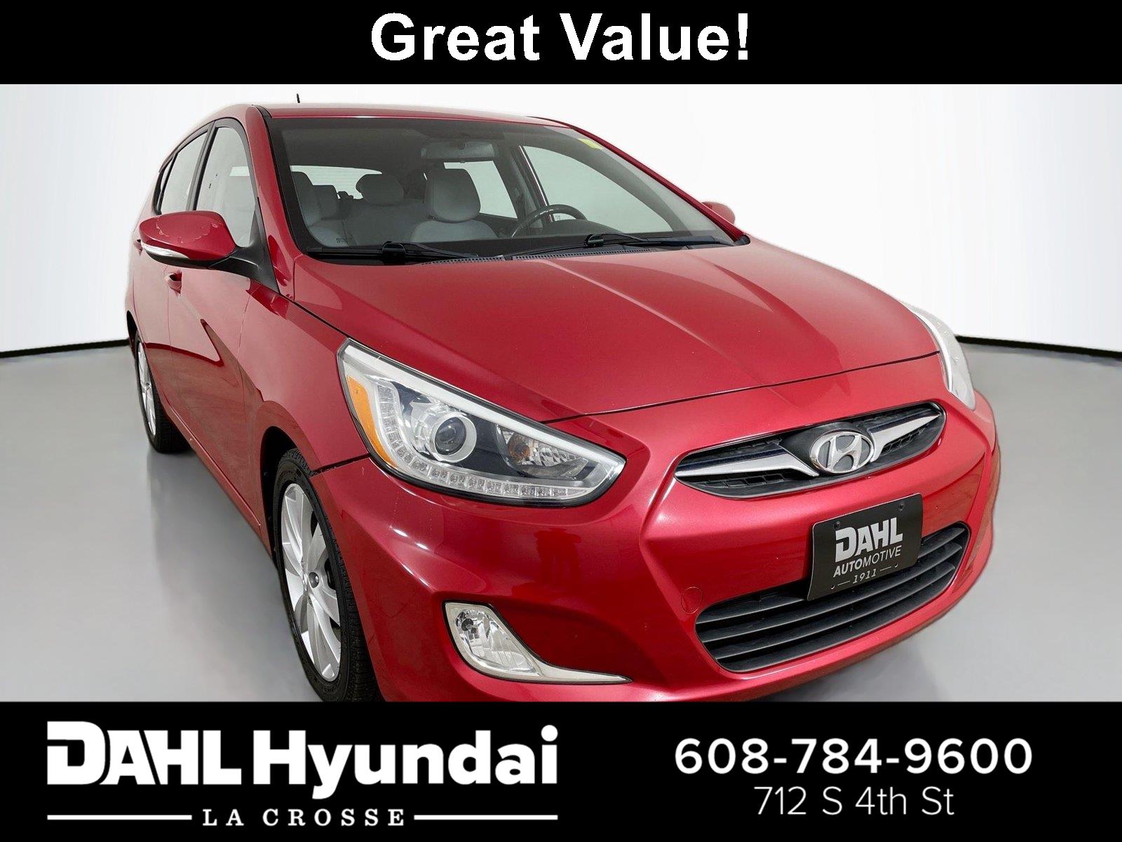 2014 Hyundai Accent SE 4-Door Hatchback FWD
