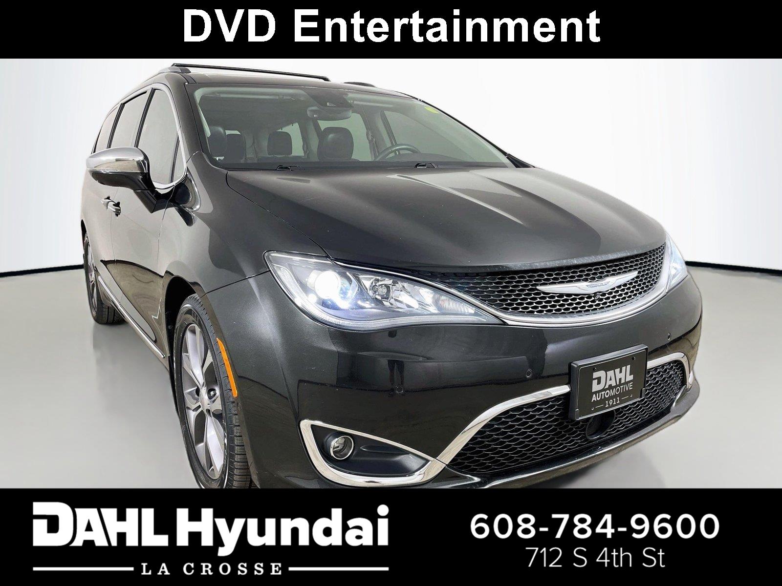 2017 Chrysler Pacifica Limited FWD