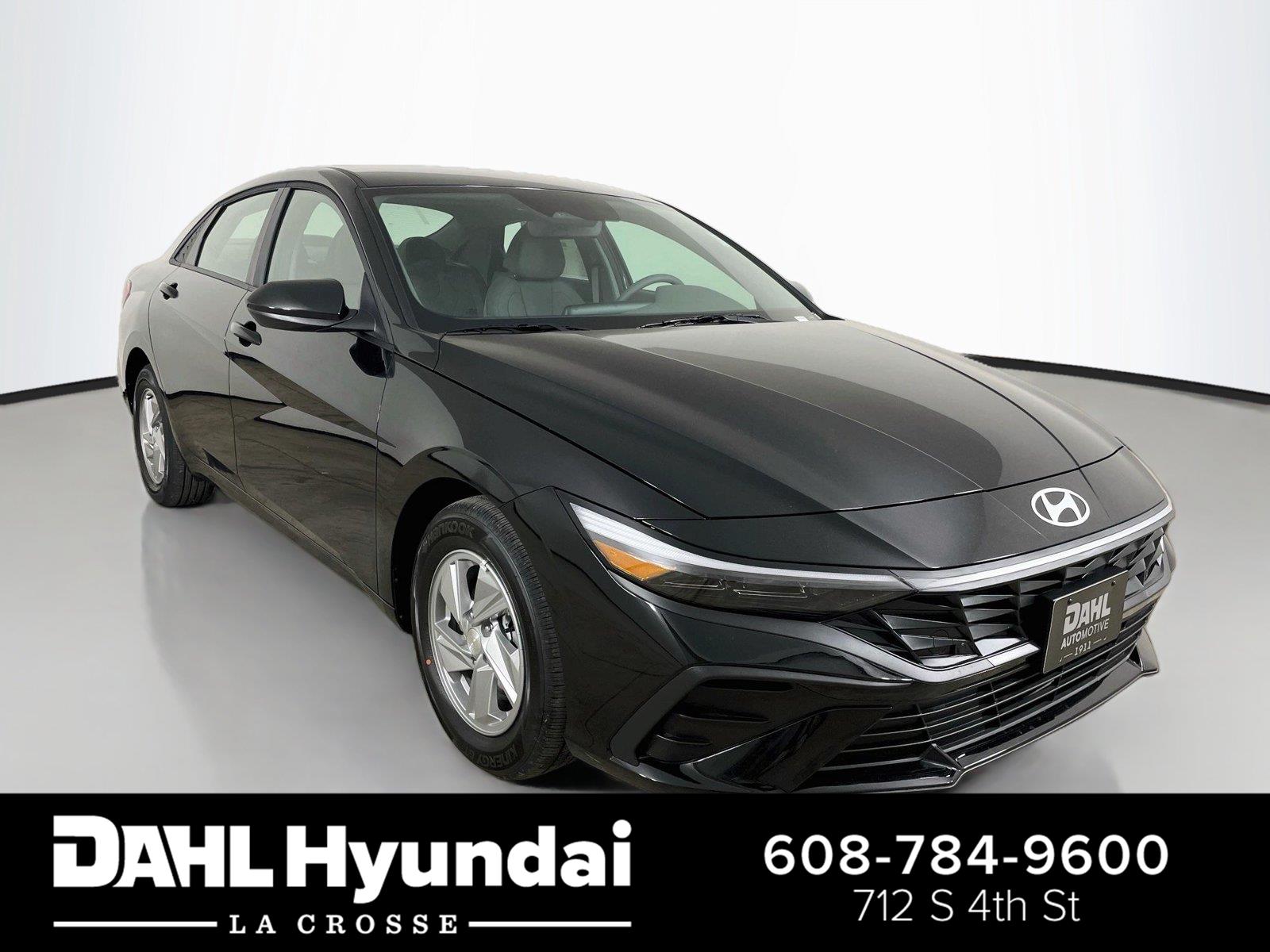 Abyss Black 2026 Hyundai Elantra Sedan Front-Wheel Drive Continuously Variable Transmission