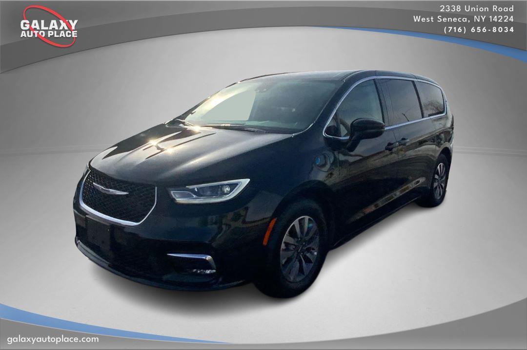 2024 Chrysler Pacifica Hybrid Select FWD