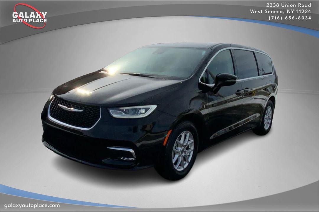 2024 Chrysler Pacifica Touring L FWD