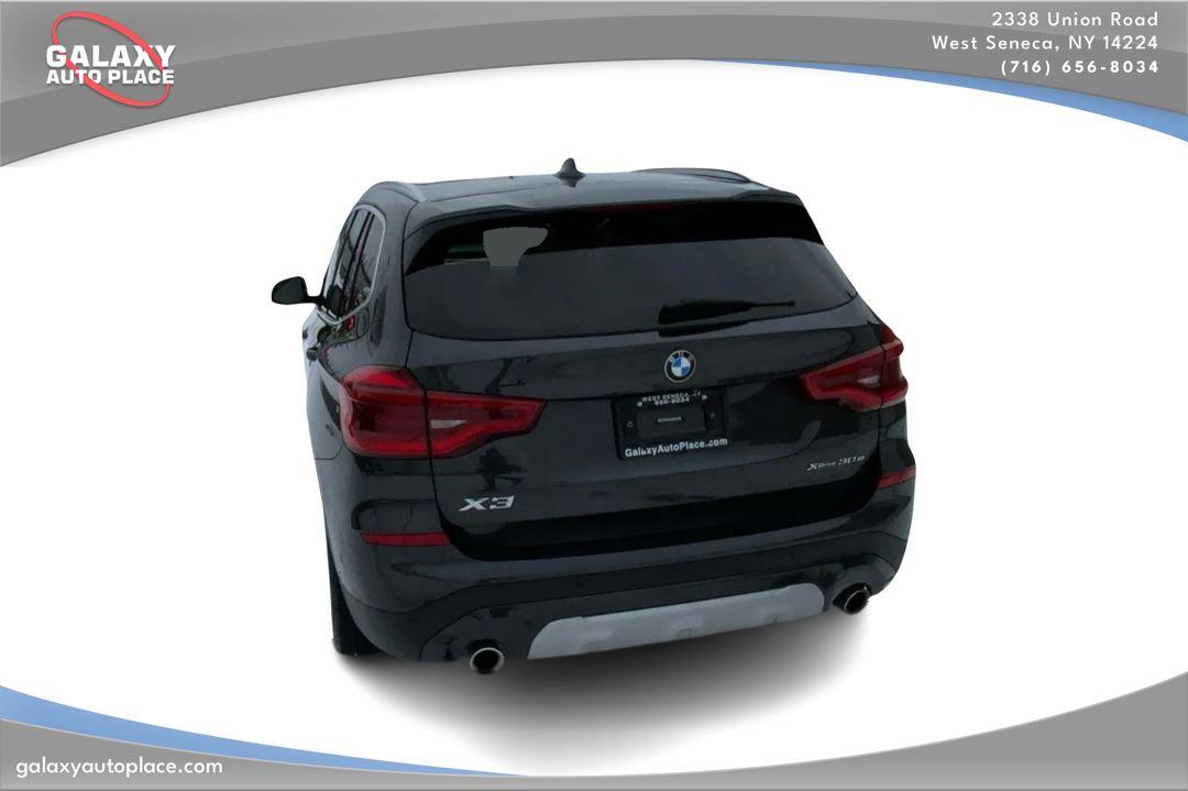 View vehicle photo 7