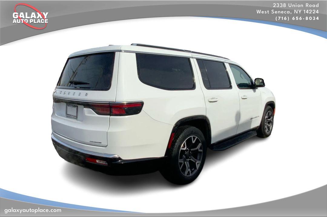 View vehicle photo 5