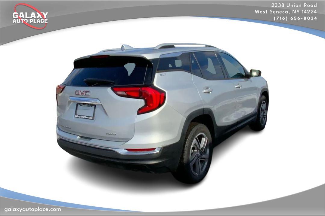 View vehicle photo 5