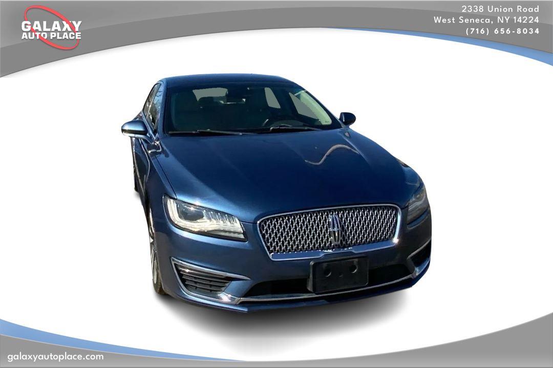 View vehicle photo 3