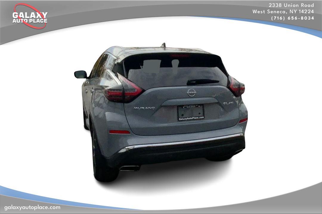 View vehicle photo 7