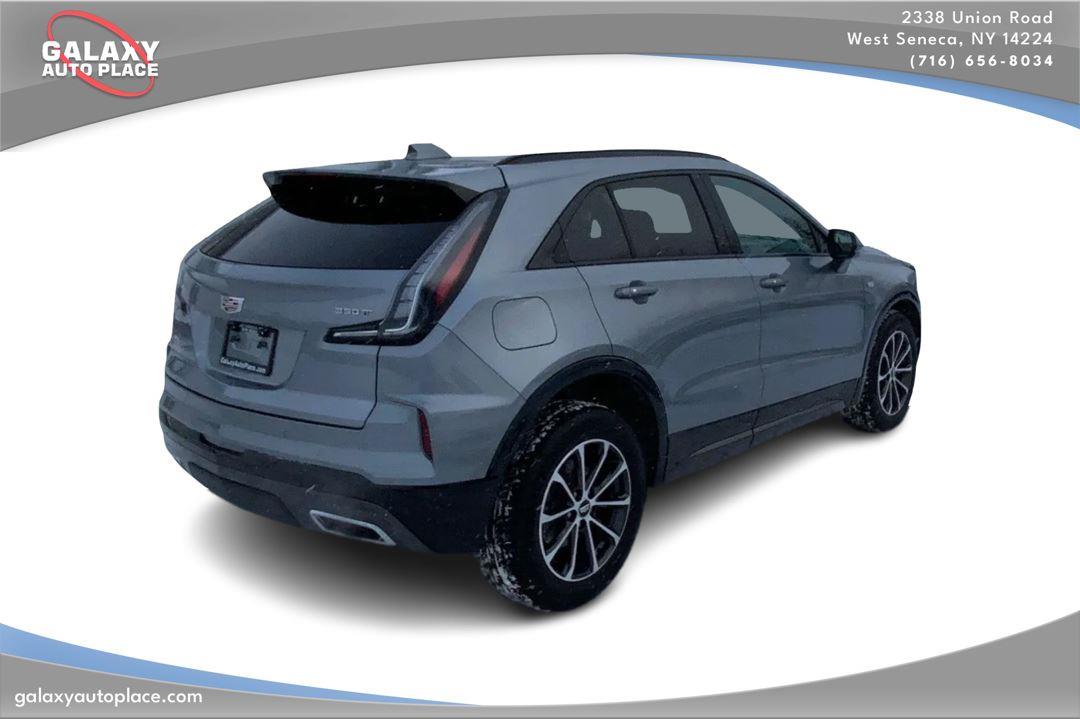 View vehicle photo 5