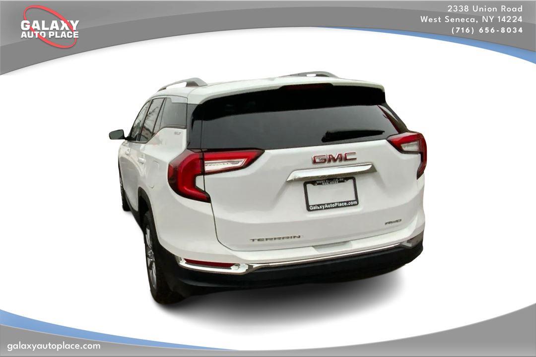 View vehicle photo 7