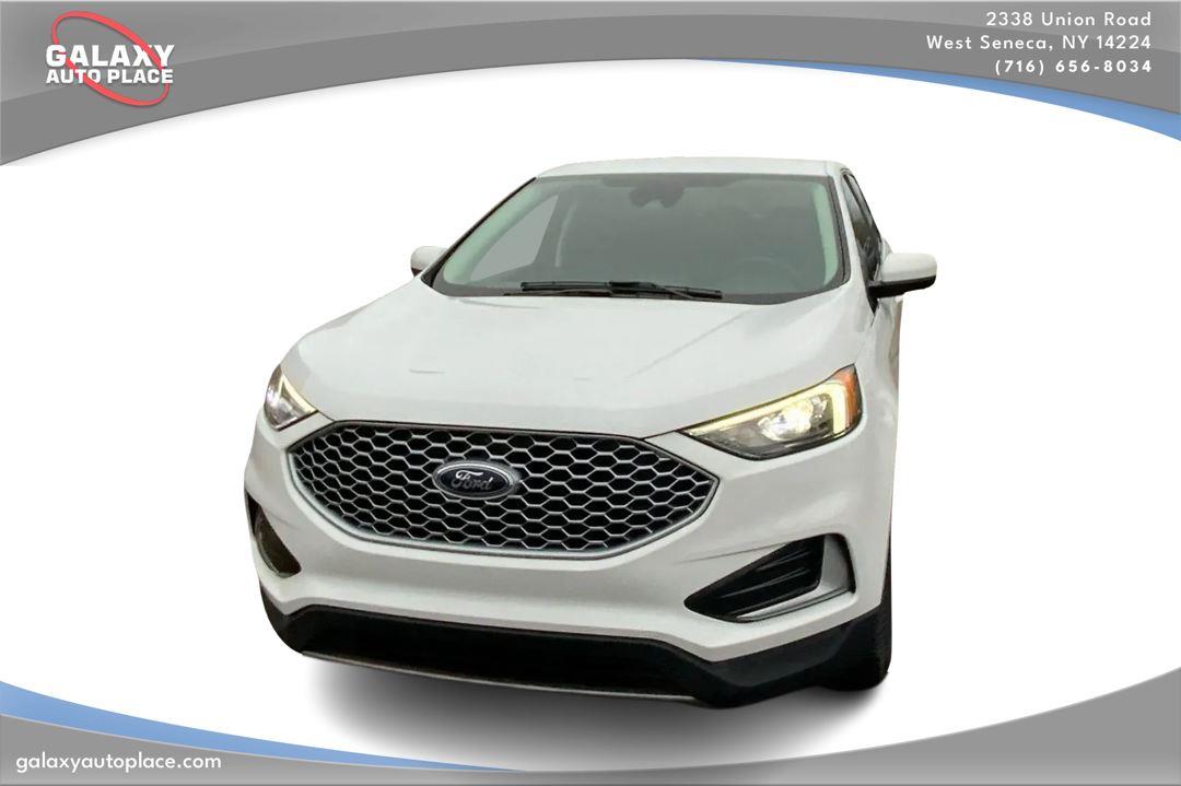 View vehicle photo 2