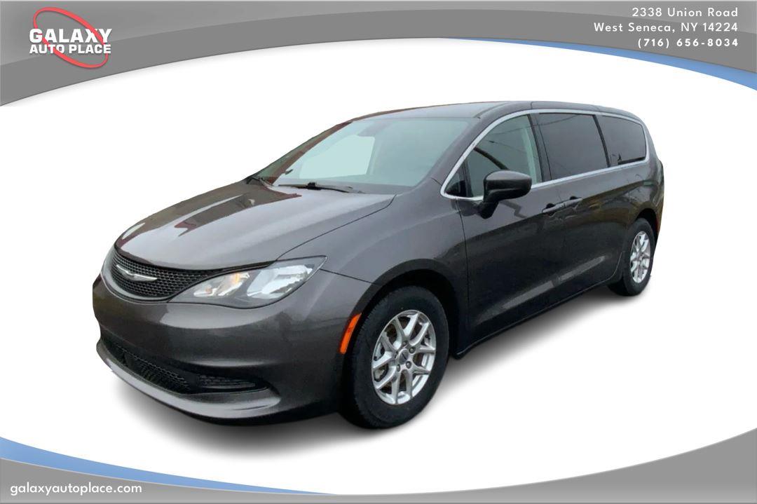 2023 Chrysler Voyager LX FWD