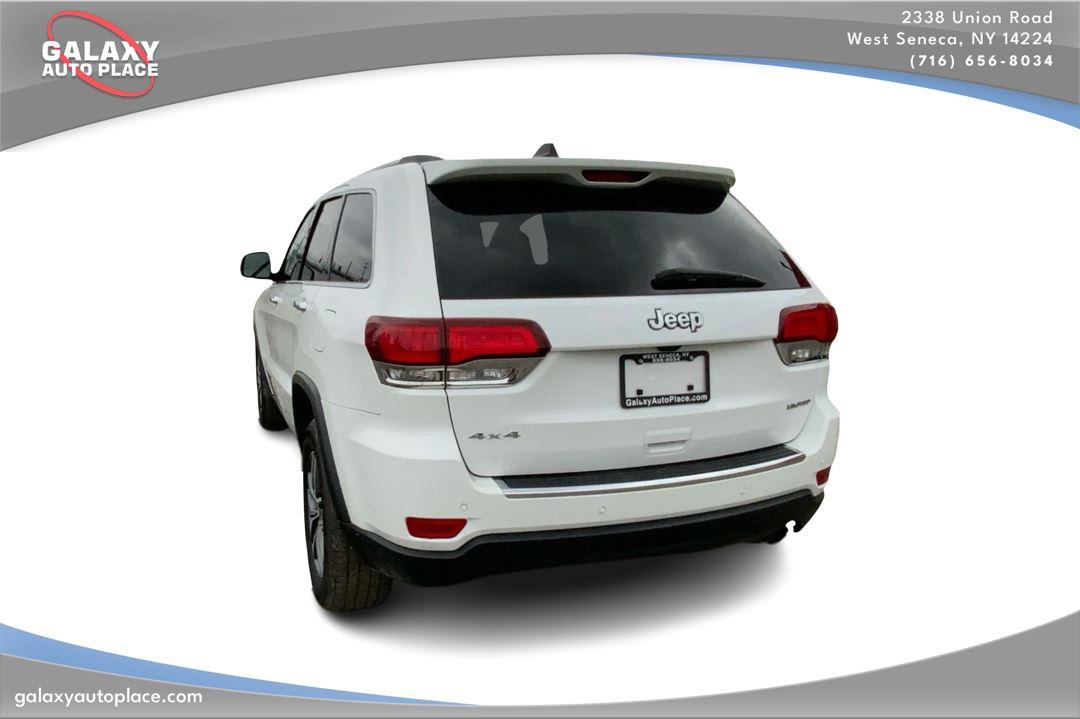 View vehicle photo 7