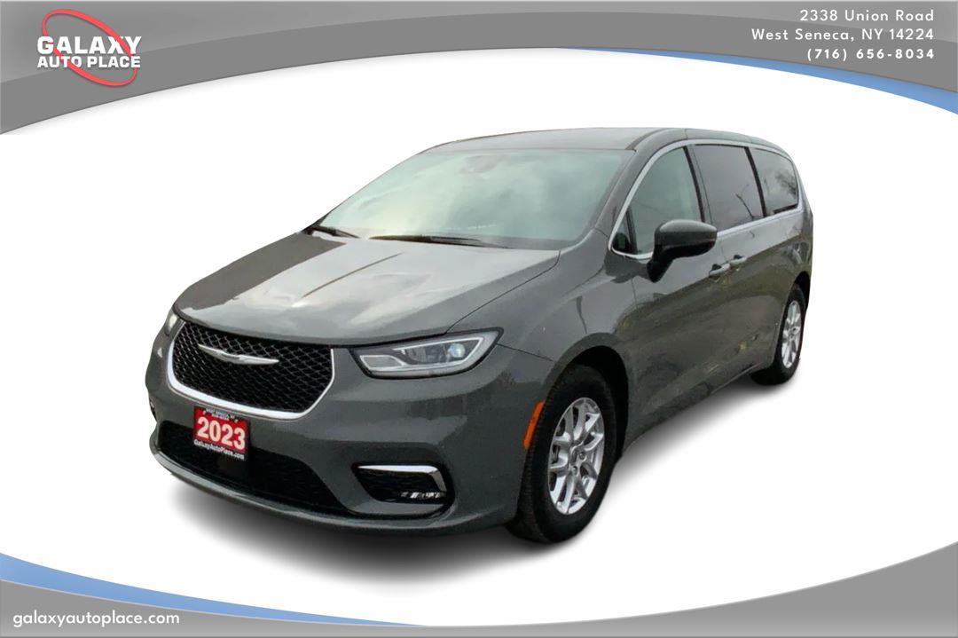2023 Chrysler Pacifica Touring L FWD
