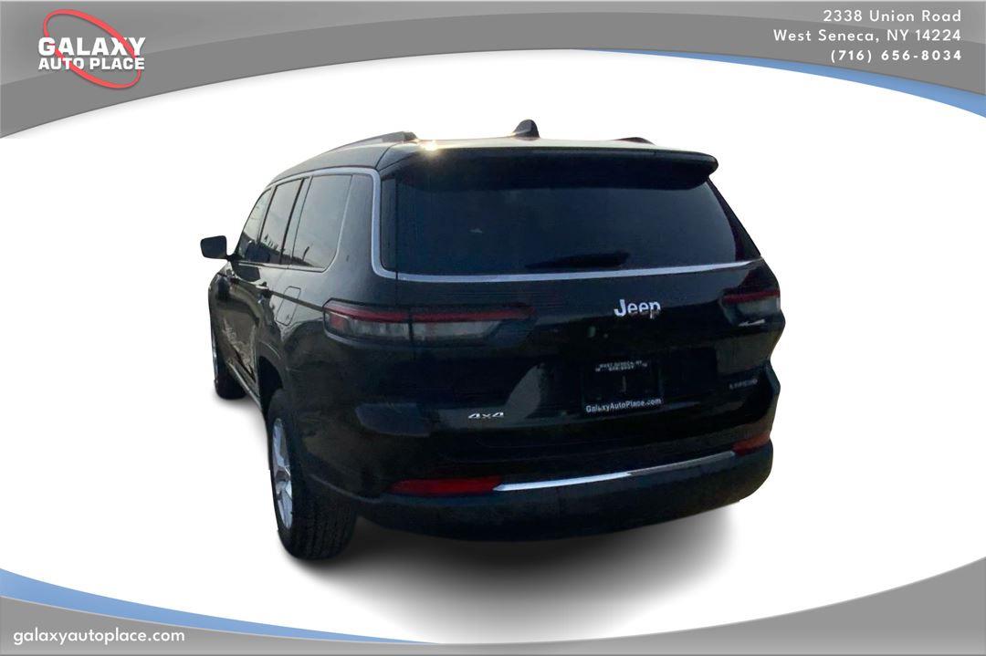 View vehicle photo 7