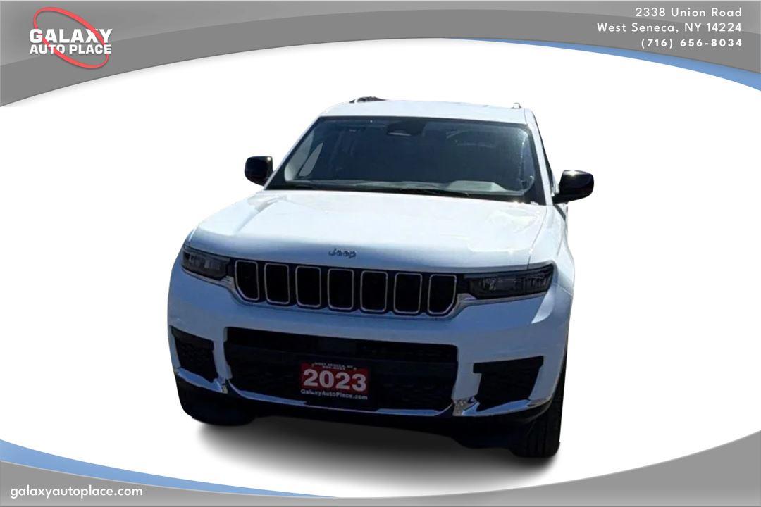 View vehicle photo 2