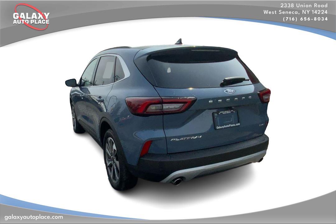 View vehicle photo 7