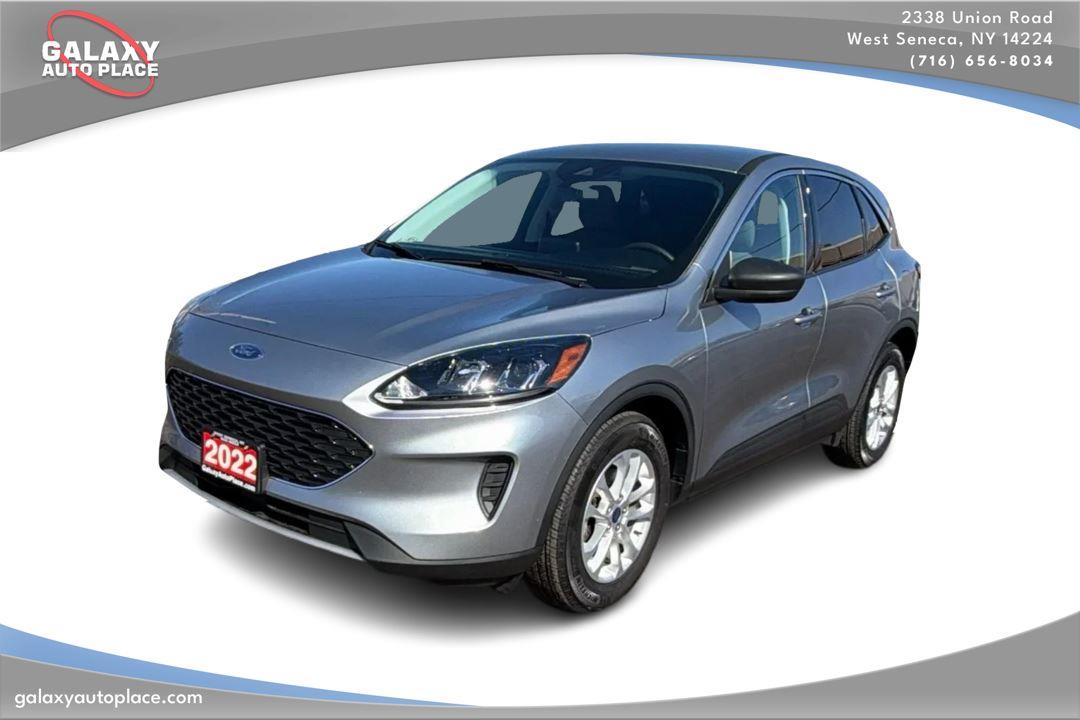 Iconic Silver Metallic 2022 Ford Escape SUV / Crossover Front-Wheel Drive 8-Speed Automatic