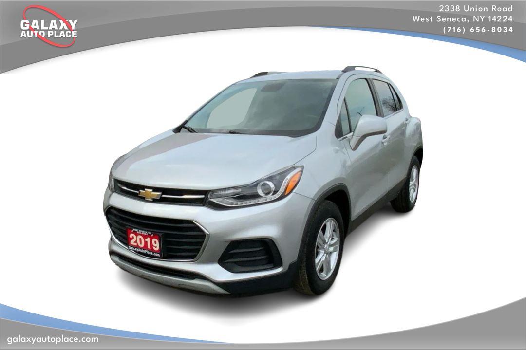 Silver Ice Metallic 2019 Chevrolet Trax LT FWD SUV / Crossover Front-Wheel Drive 6-Speed Automatic