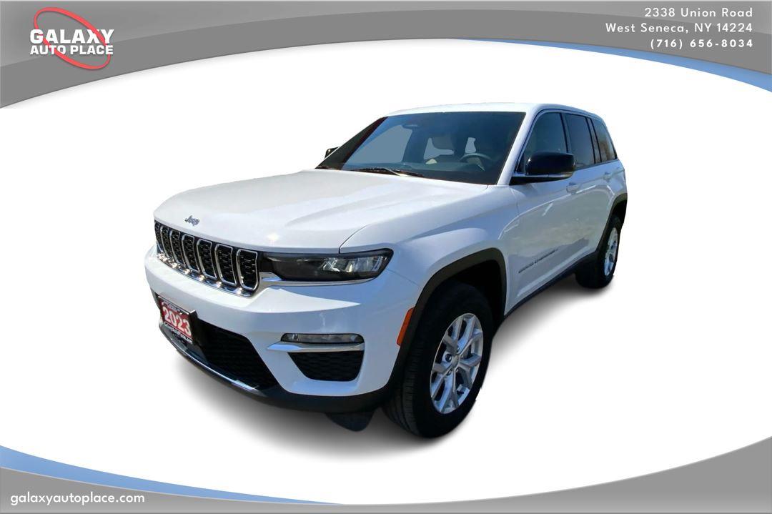 Bright White Clearcoat 2023 Jeep Grand Cherokee SUV / Crossover Four-Wheel Drive 8-Speed Automatic