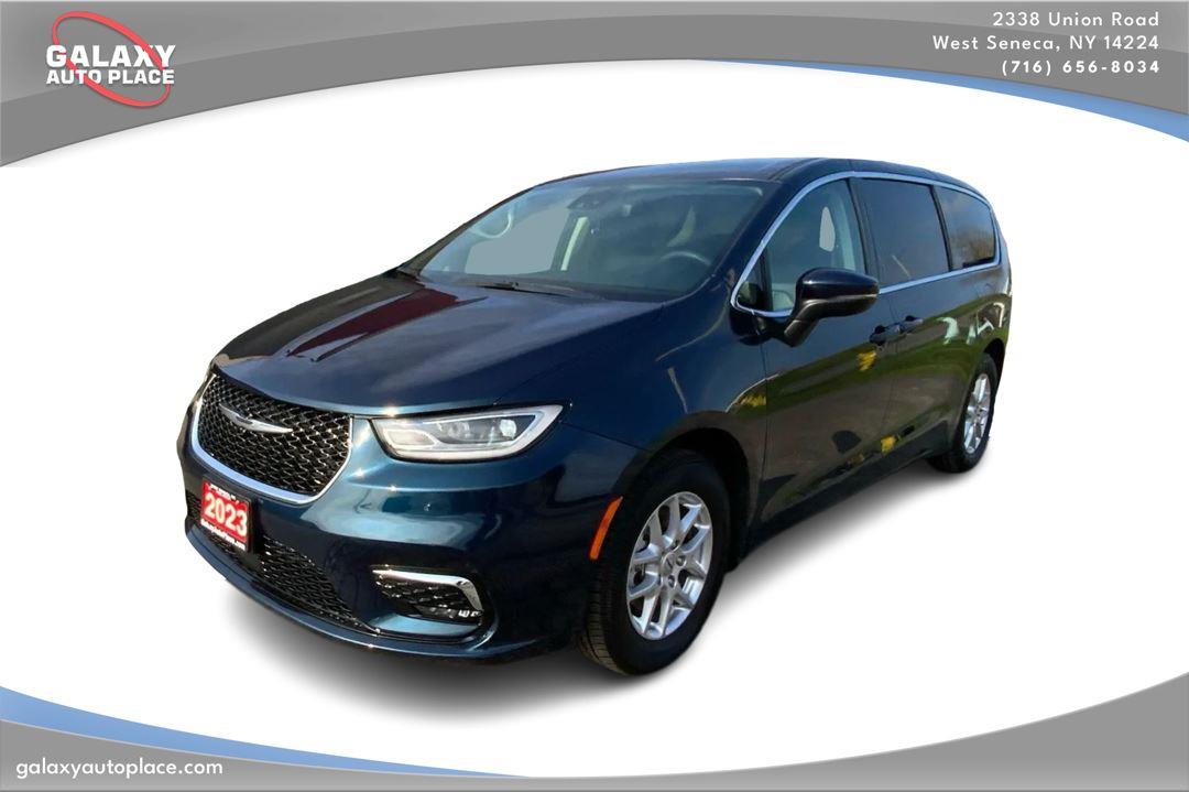Fathom Blue Pearlcoat 2023 Chrysler Pacifica Touring L FWD Minivan Front-Wheel Drive 9-Speed Automatic