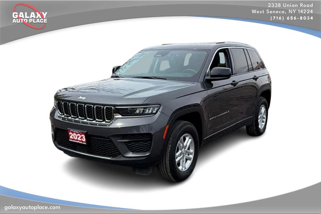 Baltic Gray Metallic Clearcoat 2023 Jeep Grand Cherokee SUV / Crossover Four-Wheel Drive 8-Speed Automatic