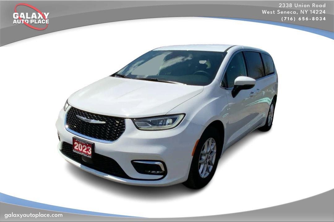 2023 Chrysler Pacifica Touring L FWD