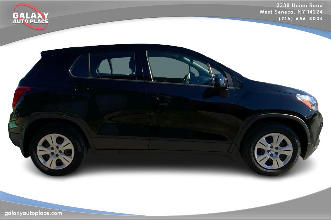 View vehicle photo 4