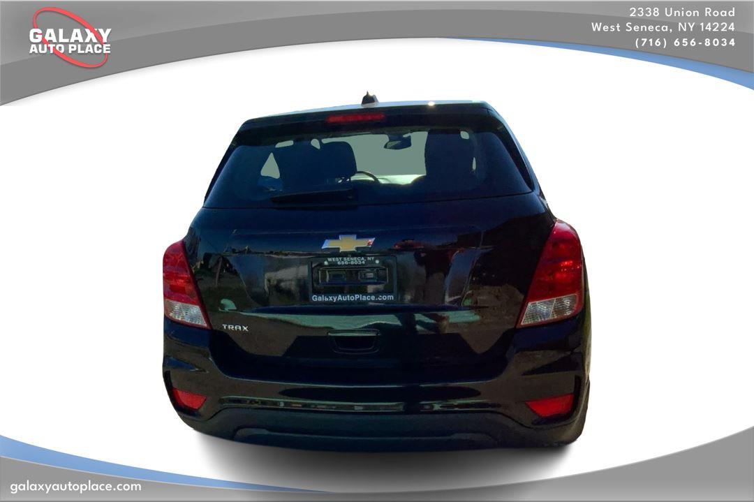 View vehicle photo 6