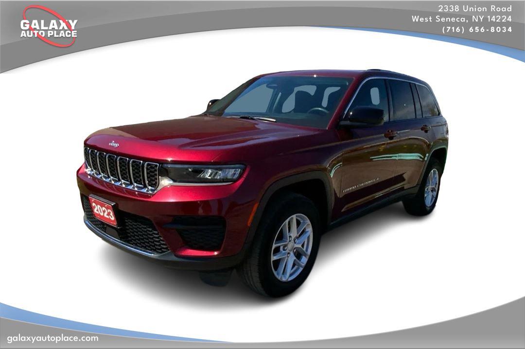 Velvet Red Pearlcoat 2023 Jeep Grand Cherokee SUV / Crossover Four-Wheel Drive 8-Speed Automatic