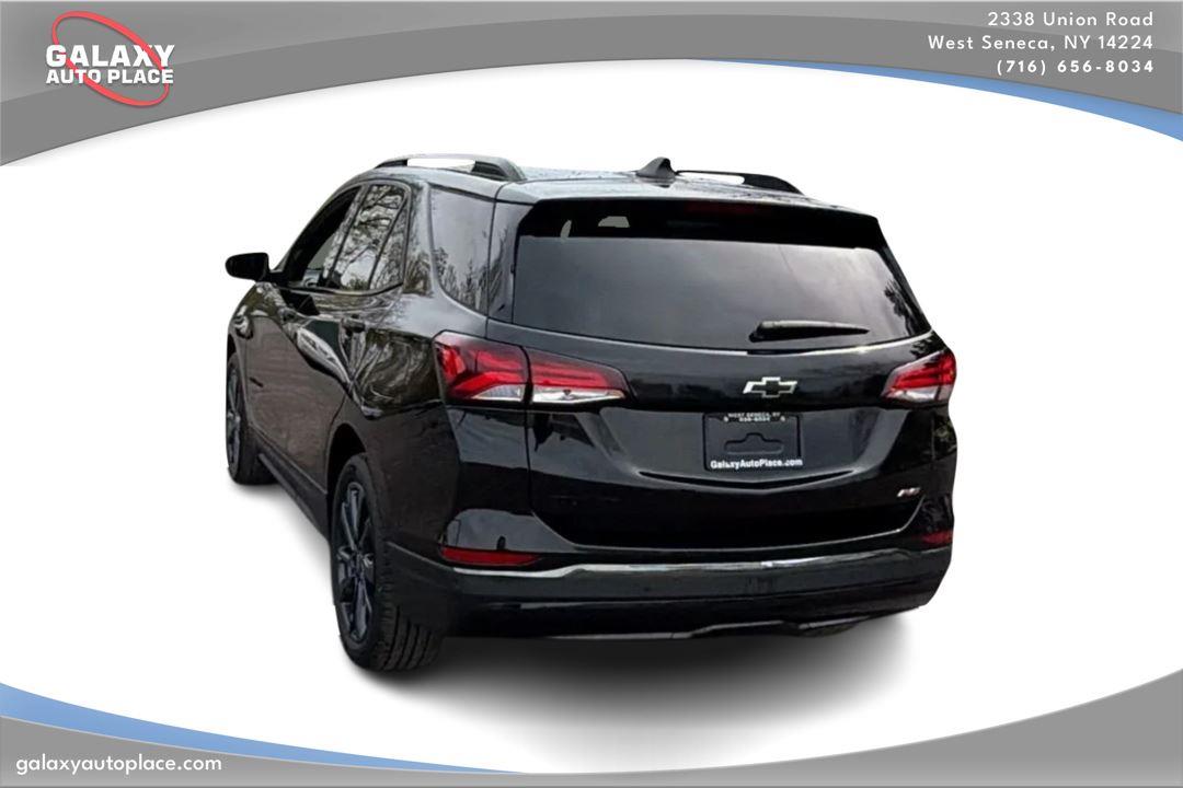 View vehicle photo 7