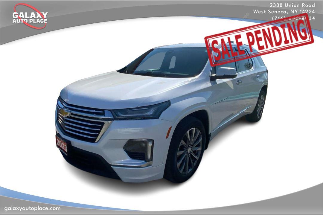 White (Iridescent Pearl Tricoat) 2023 Chevrolet Traverse Premier AWD SUV / Crossover Four-Wheel Drive 9-Speed Automatic