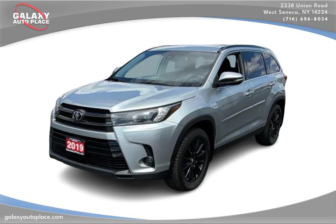 Celestial Silver Metallic 2019 Toyota Highlander SUV / Crossover All-Wheel Drive Automatic
