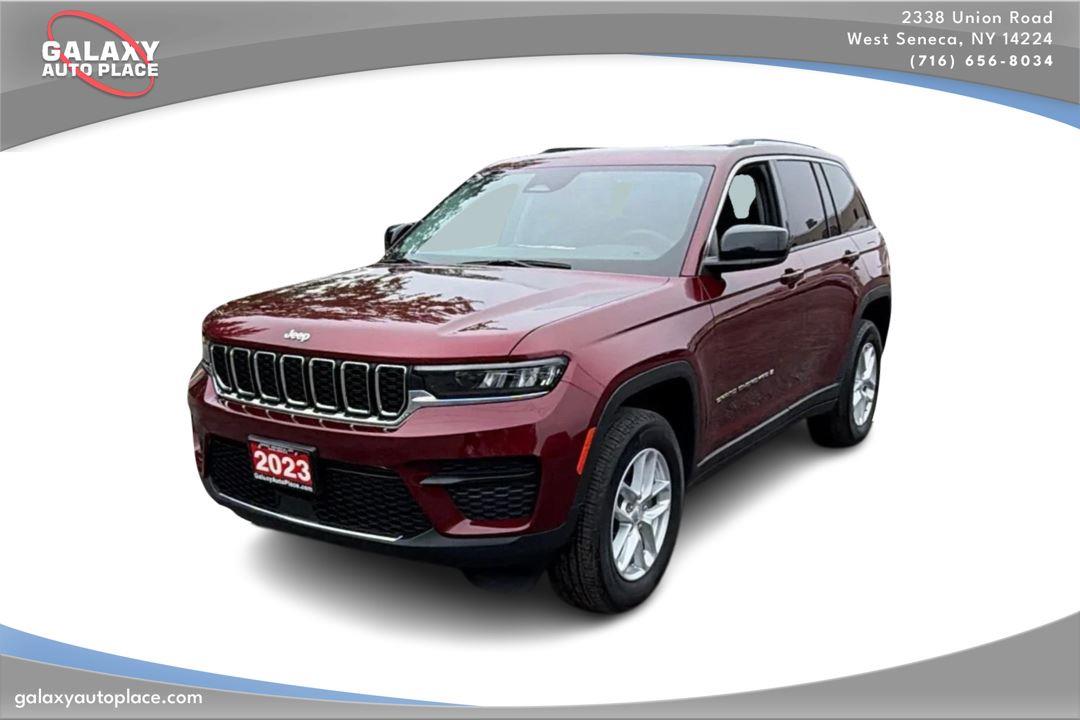 Velvet Red Pearlcoat 2023 Jeep Grand Cherokee SUV / Crossover Four-Wheel Drive 8-Speed Automatic