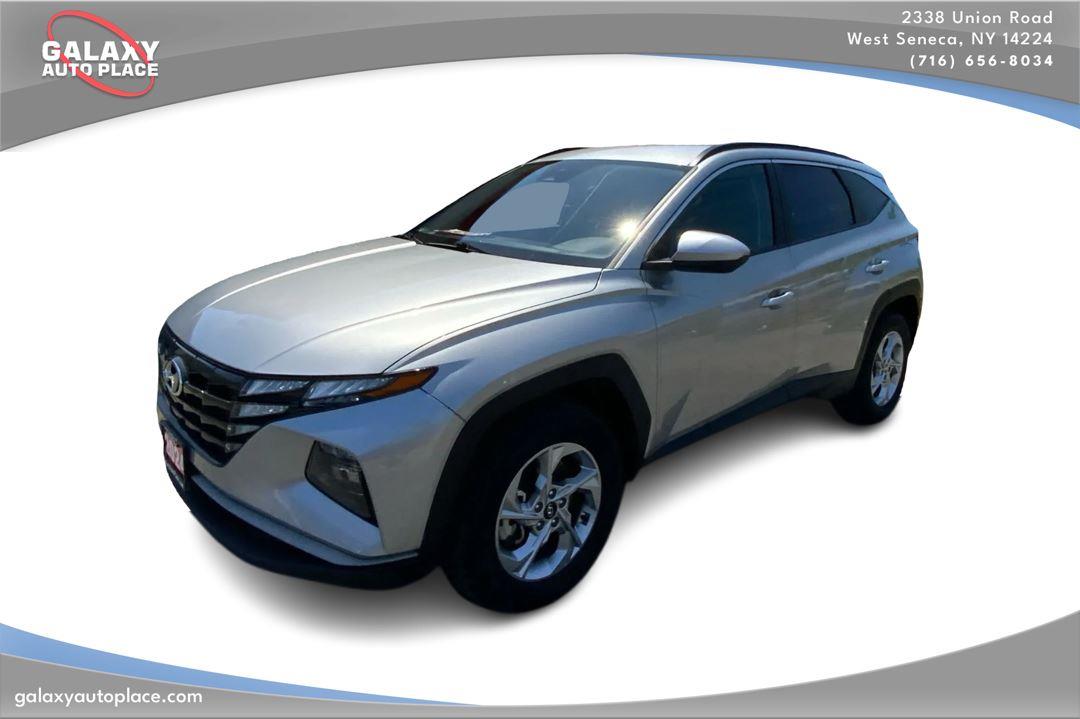 Shimmering Silver 2024 Hyundai Tucson SUV / Crossover All-Wheel Drive Automatic
