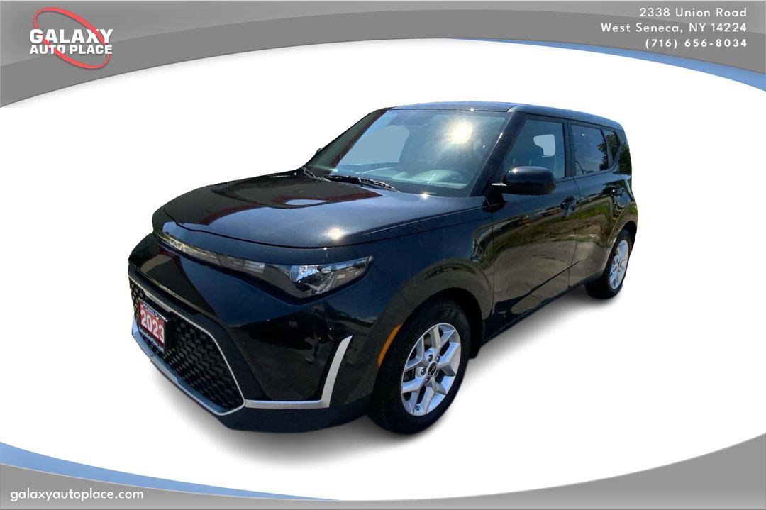 Fusion Black 2023 Kia Soul SUV / Crossover Front-Wheel Drive Continuously Variable Transmission