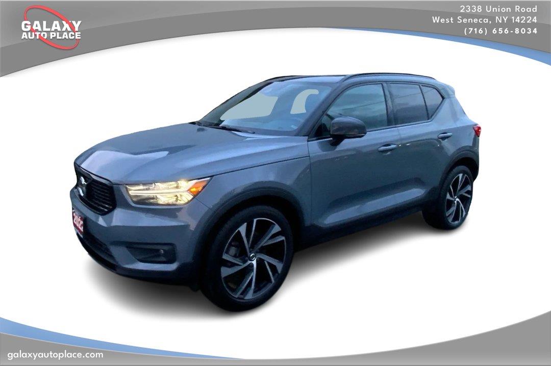  2022 Volvo XC40 T5 R-Design AWD   