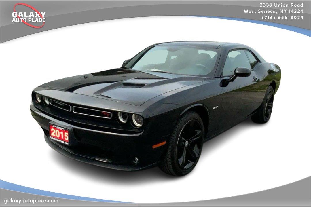 Pitch Black Clearcoat 2015 Dodge Challenger Coupe Rear-Wheel Drive 8-Speed Automatic