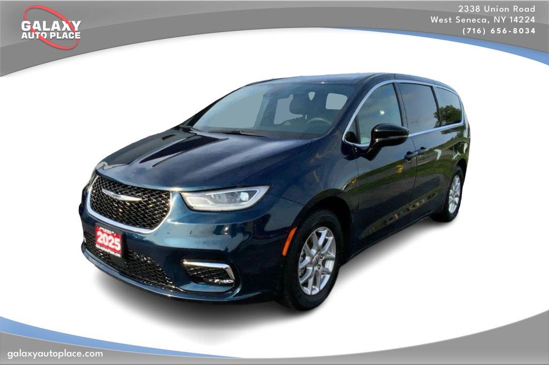 Fathom Blue Pearlcoat 2025 Chrysler Pacifica Minivan Front-Wheel Drive 9-Speed Automatic