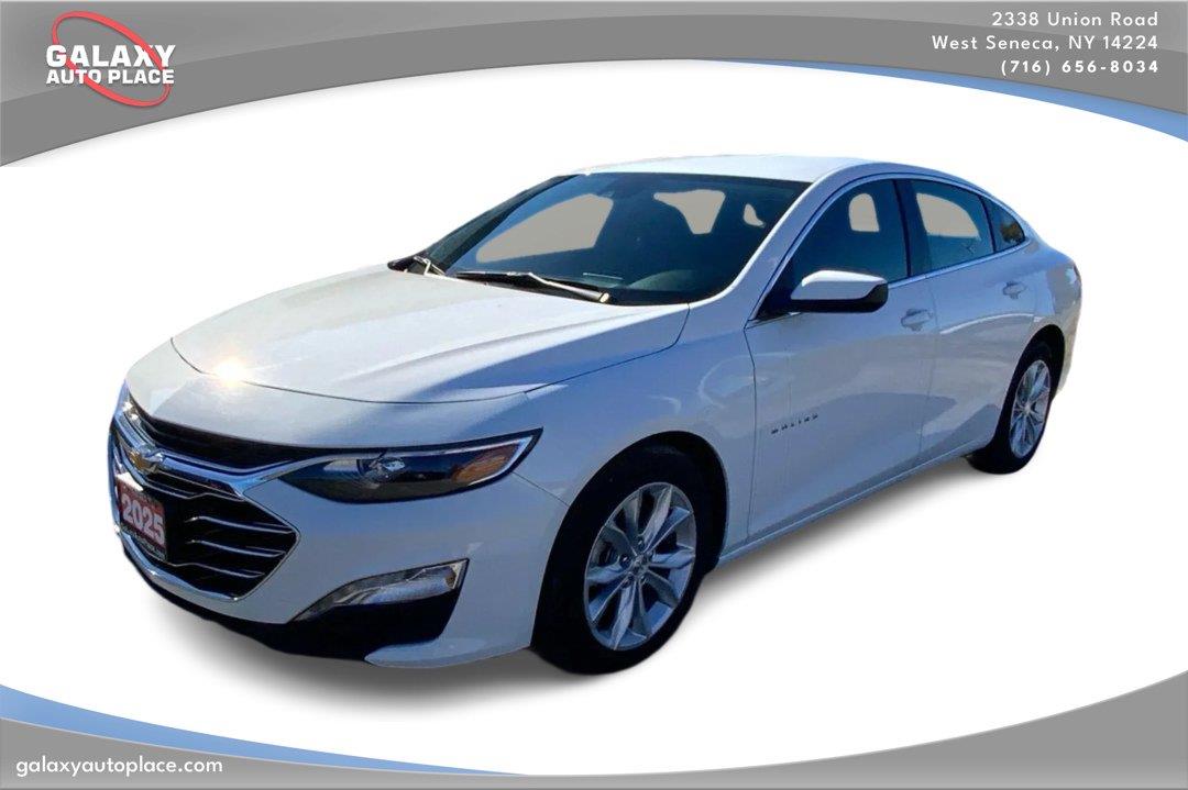 Summit White 2025 Chevrolet Malibu Sedan Front-Wheel Drive Continuously Variable Transmission