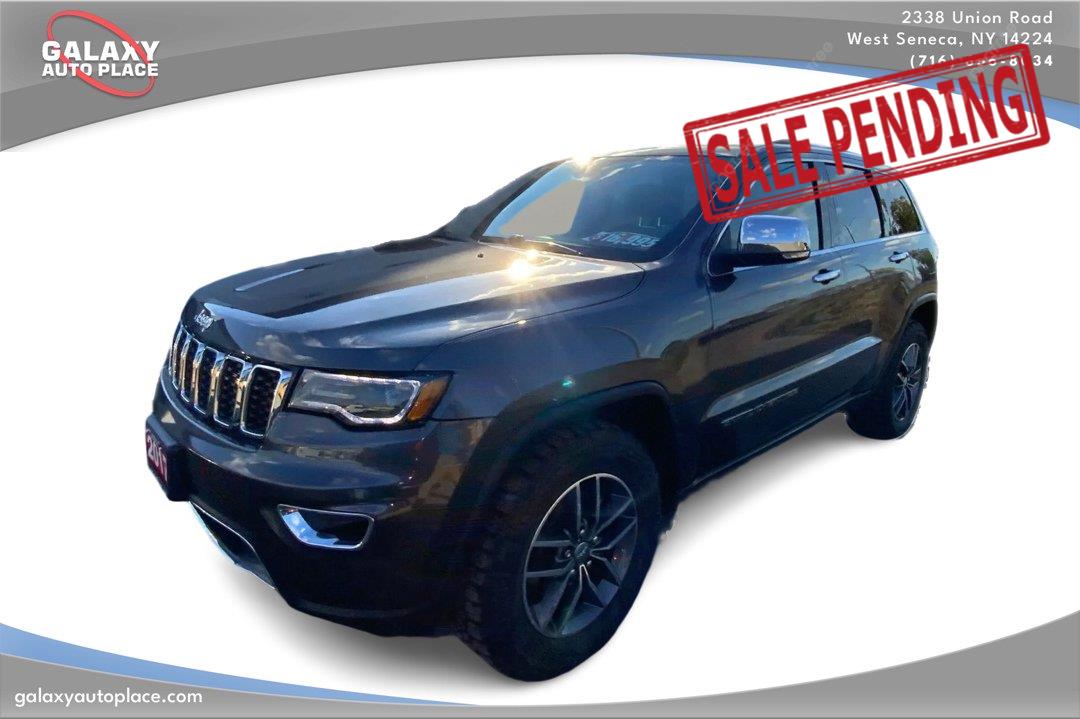 Gray (Granite Crystal Metallic Clearcoat) 2017 Jeep Grand Cherokee SUV / Crossover Four-Wheel Drive 8-Speed Automatic