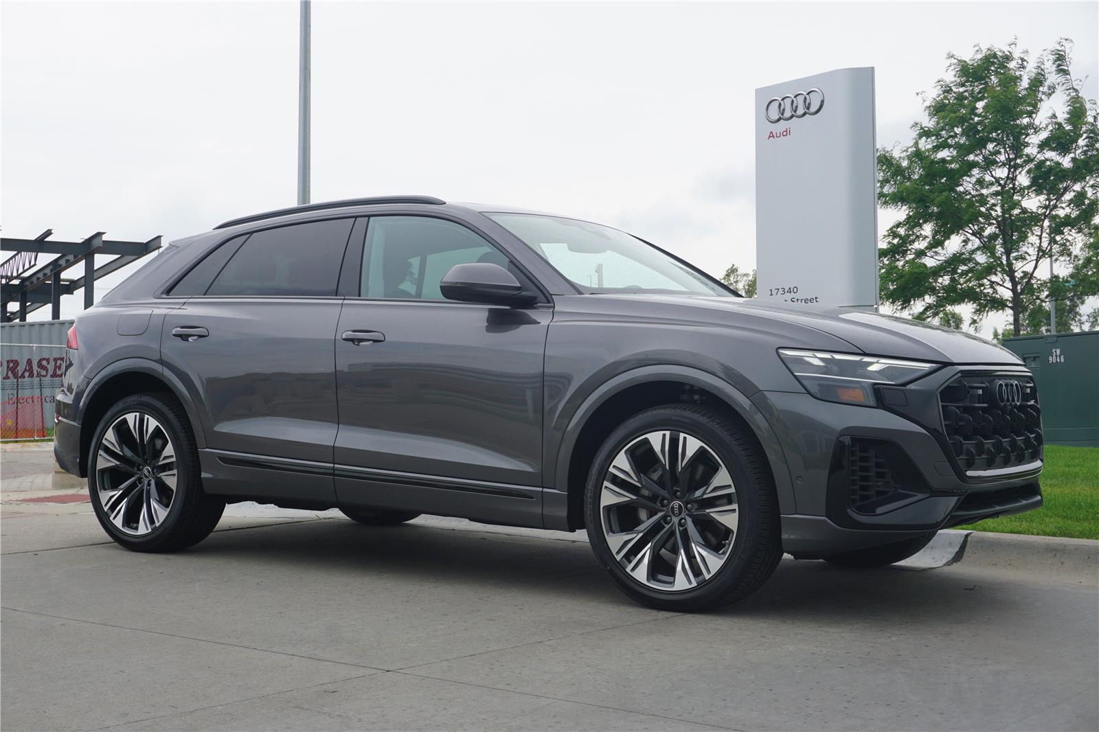 2025 Audi Q8 quattro Premium Plus 55 TFSI