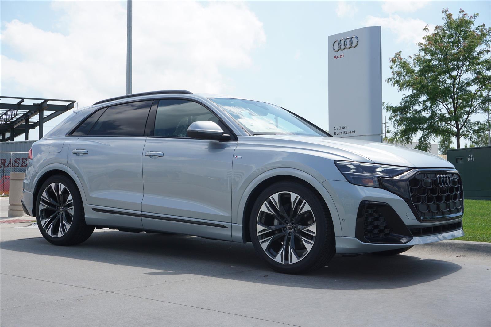 2025 Audi Q8 quattro Prestige 55 TFSI