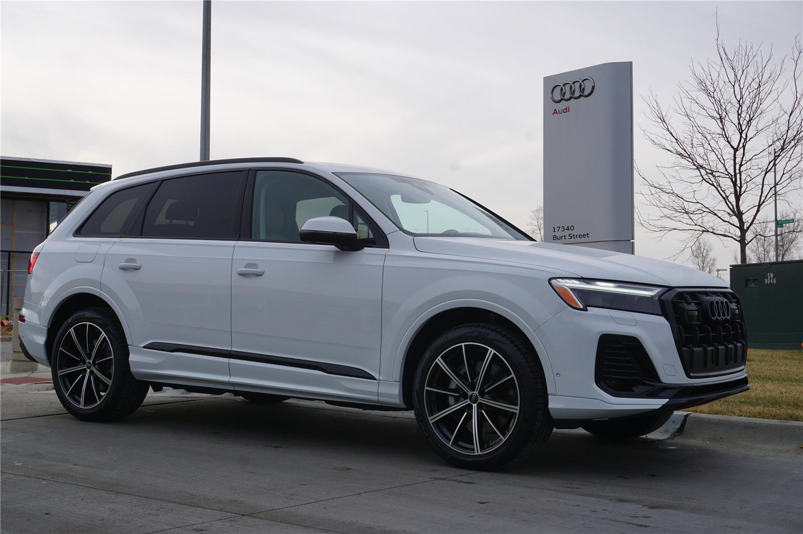 2026 Audi Q7 quattro Premium Plus 45 TFSI