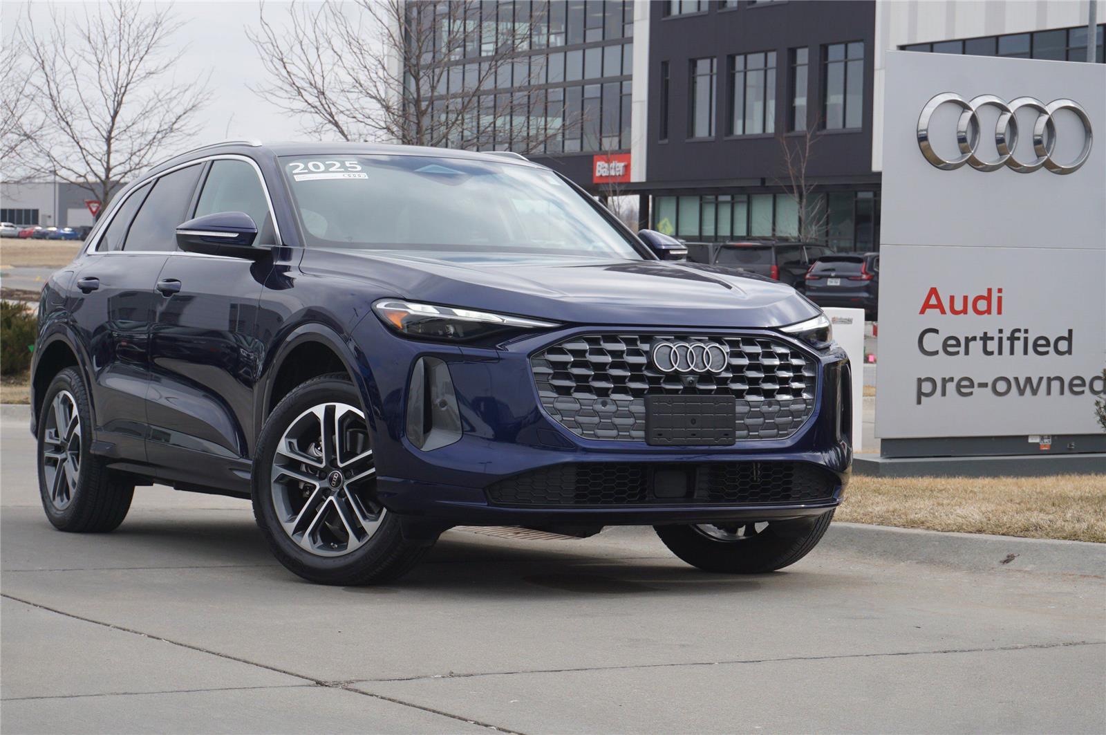 2025 Audi Q5 quattro Premium 40 TFSI