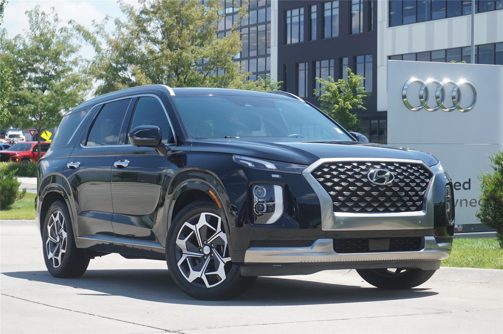Black 2022 Hyundai Palisade SUV / Crossover All-Wheel Drive Automatic