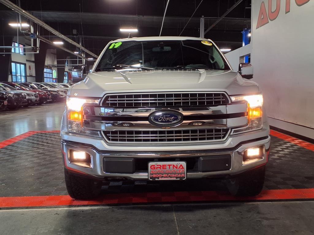 2019 Ford F-150 LARIAT - Agate Black Metallic exterior view 2