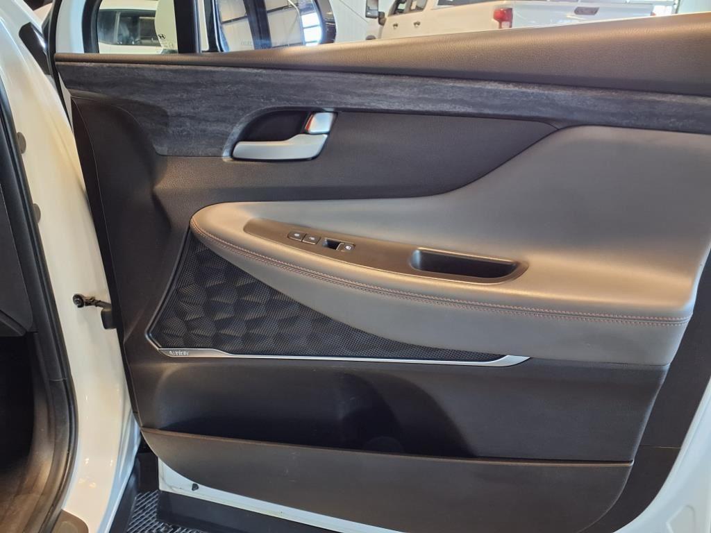 2019 Hyundai Santa Fe Limited - Quartz White exterior view 14