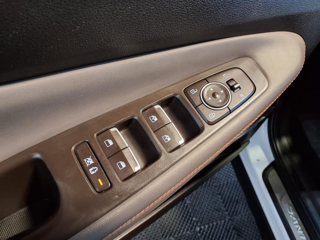 2019 Hyundai Santa Fe Limited - Quartz White exterior view 19