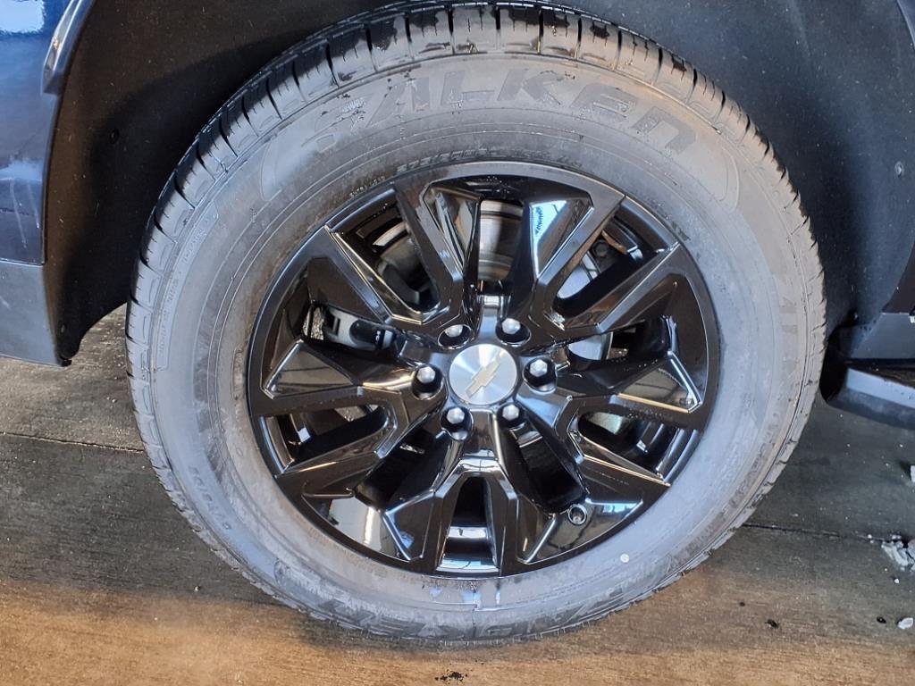 2023 Chevrolet Tahoe LT - Midnight Blue Metallic exterior view 4
