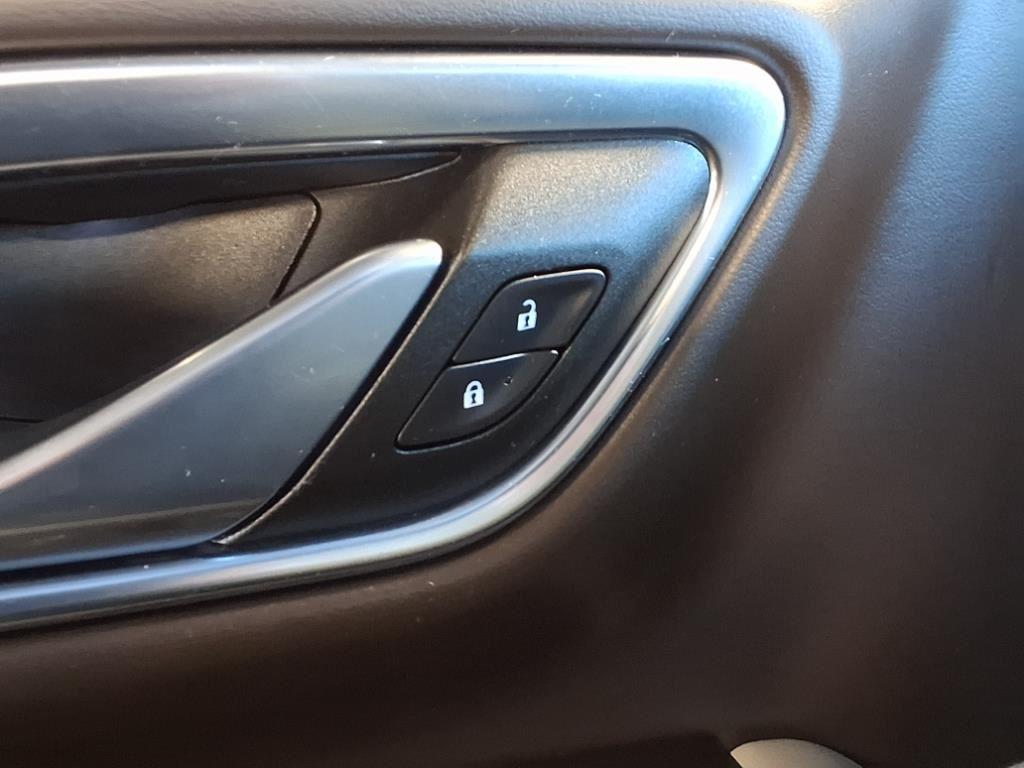 2023 Chevrolet Tahoe LT - Midnight Blue Metallic exterior view 9